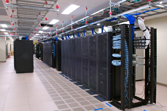 Tủ rack là không thể thiếu trong các hệ thống data center, và đây là toàn bộ lí do